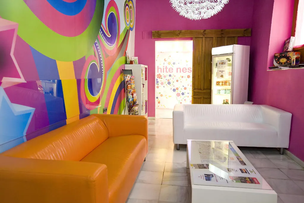 White Nest Hostel Granada Spagna