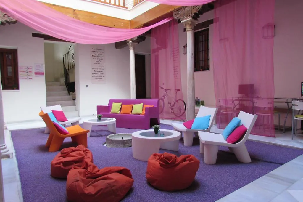 White Nest Hostel Granada