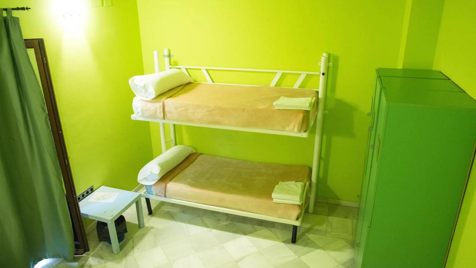 White Nest Hostel Granada 0*,