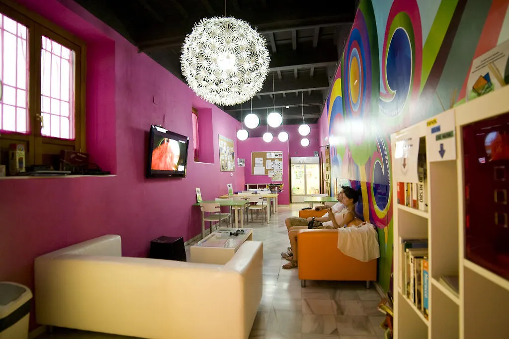 White Nest Hostel Granada