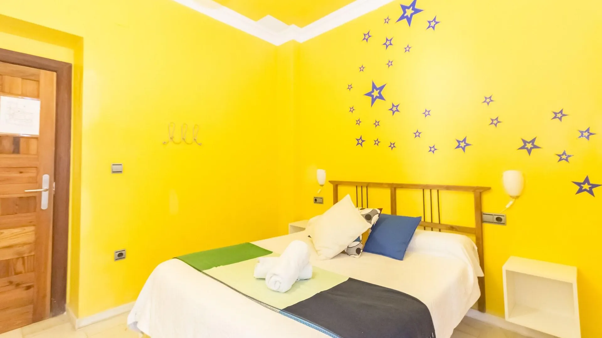 White Nest Hostel Granada