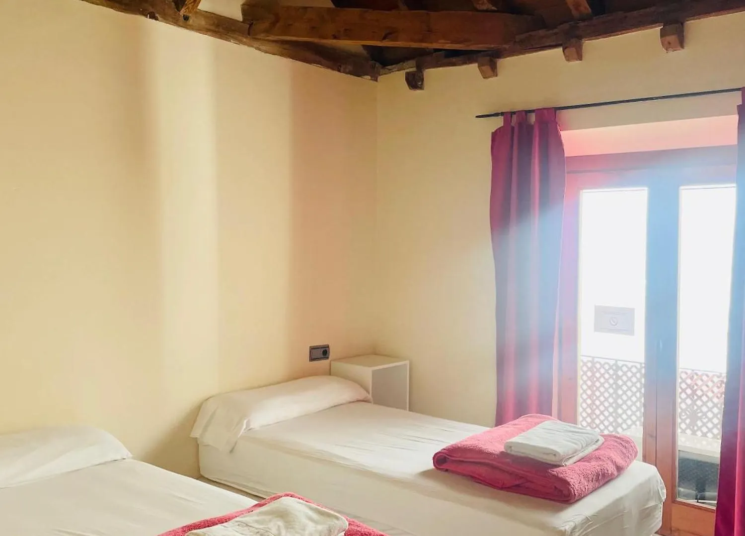 White Nest Hostel Granada